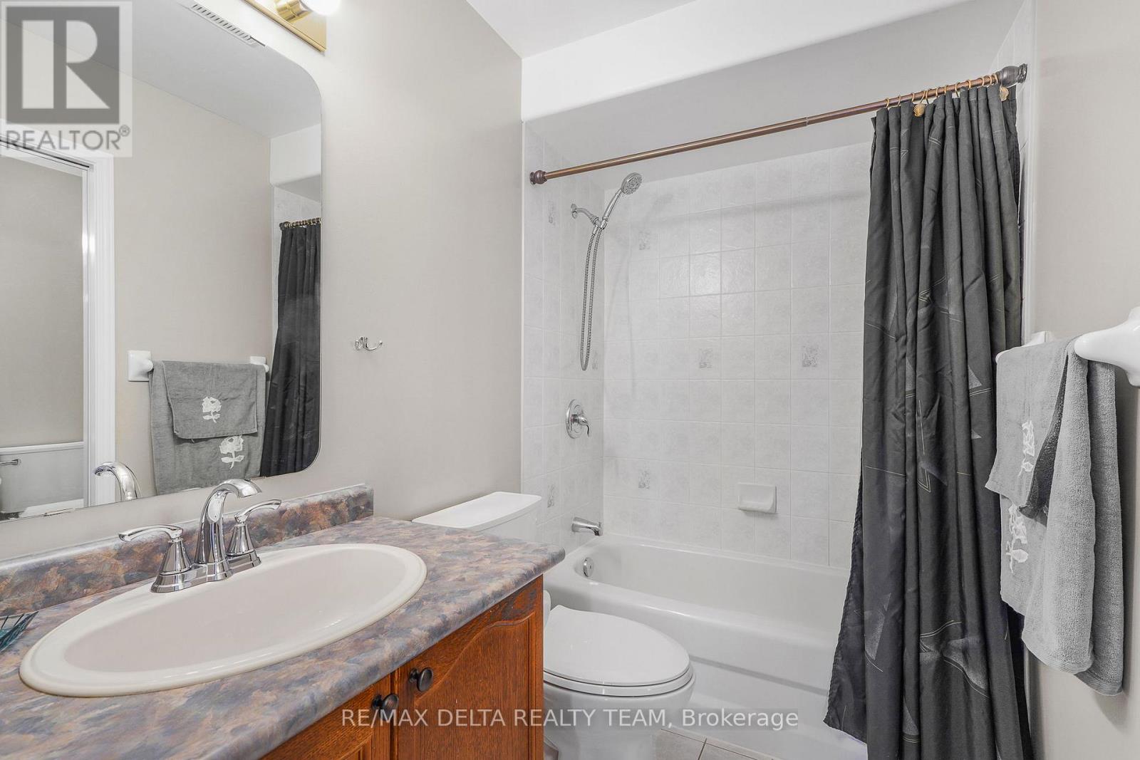 2040 SUNLAND DRIVE - 21
