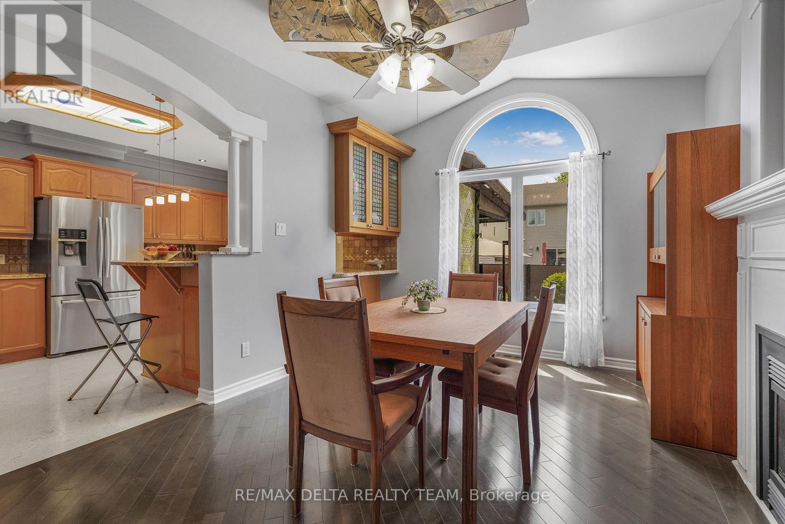 2040 SUNLAND DRIVE - 13