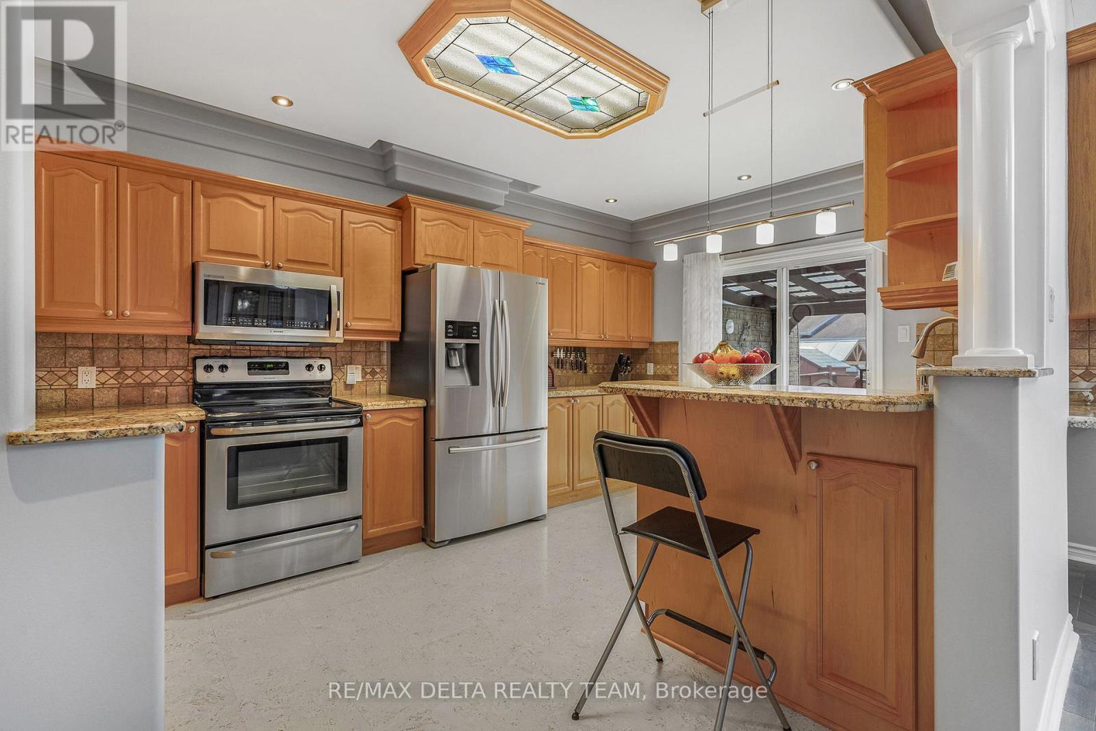 2040 SUNLAND DRIVE - 4