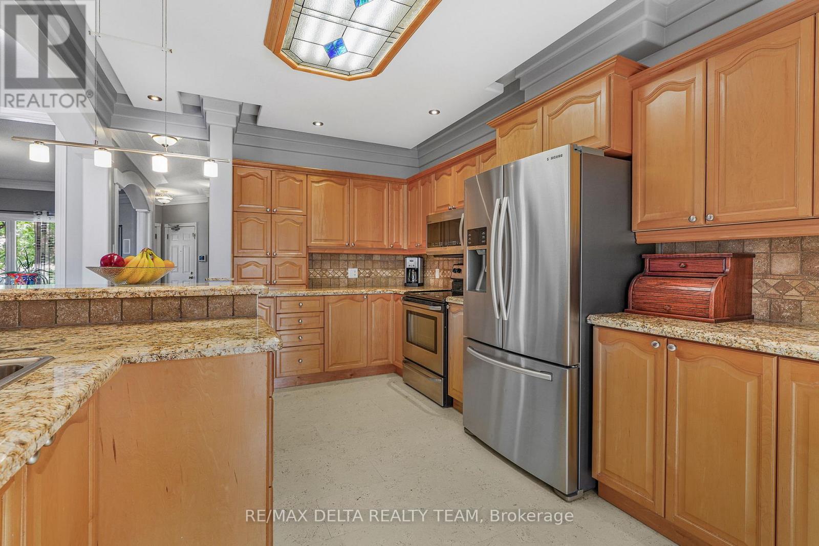 2040 SUNLAND DRIVE - 5