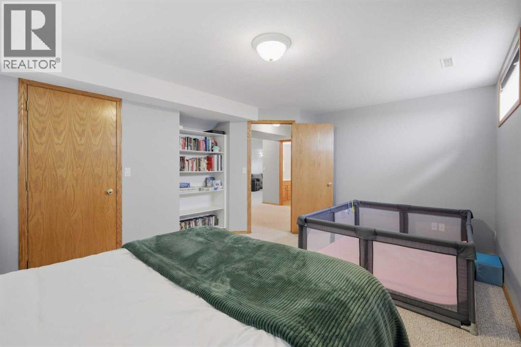 126 Logan Close — photo 31