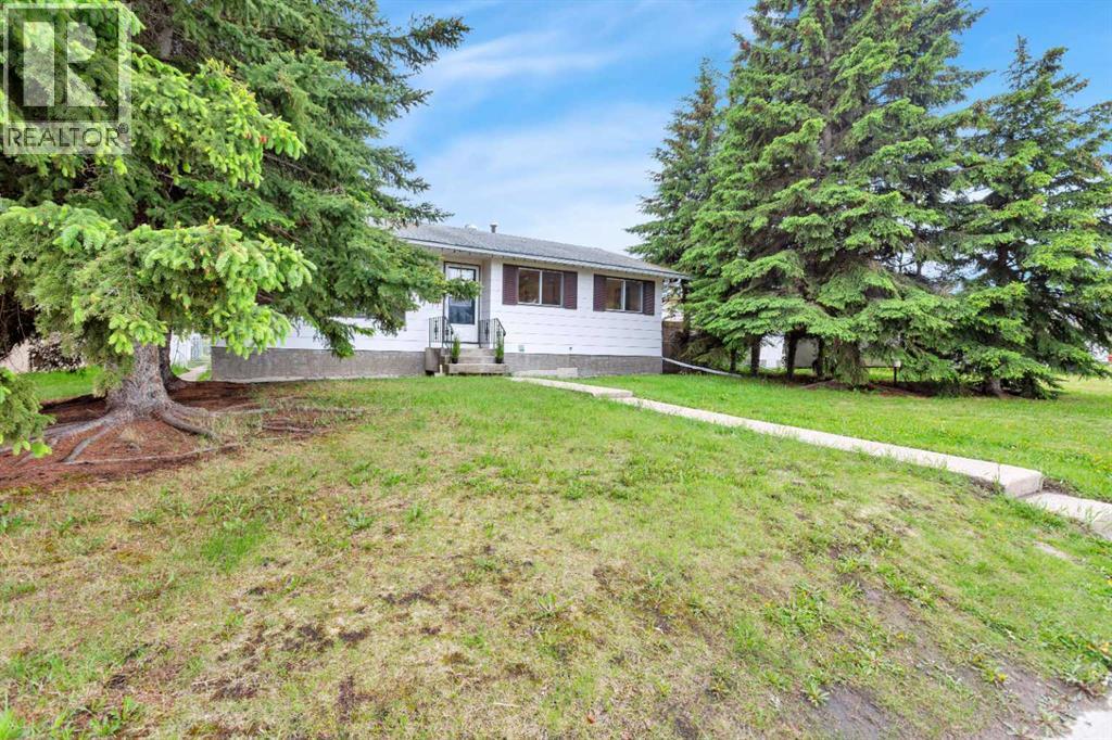 4617 54 Avenue - photo 2