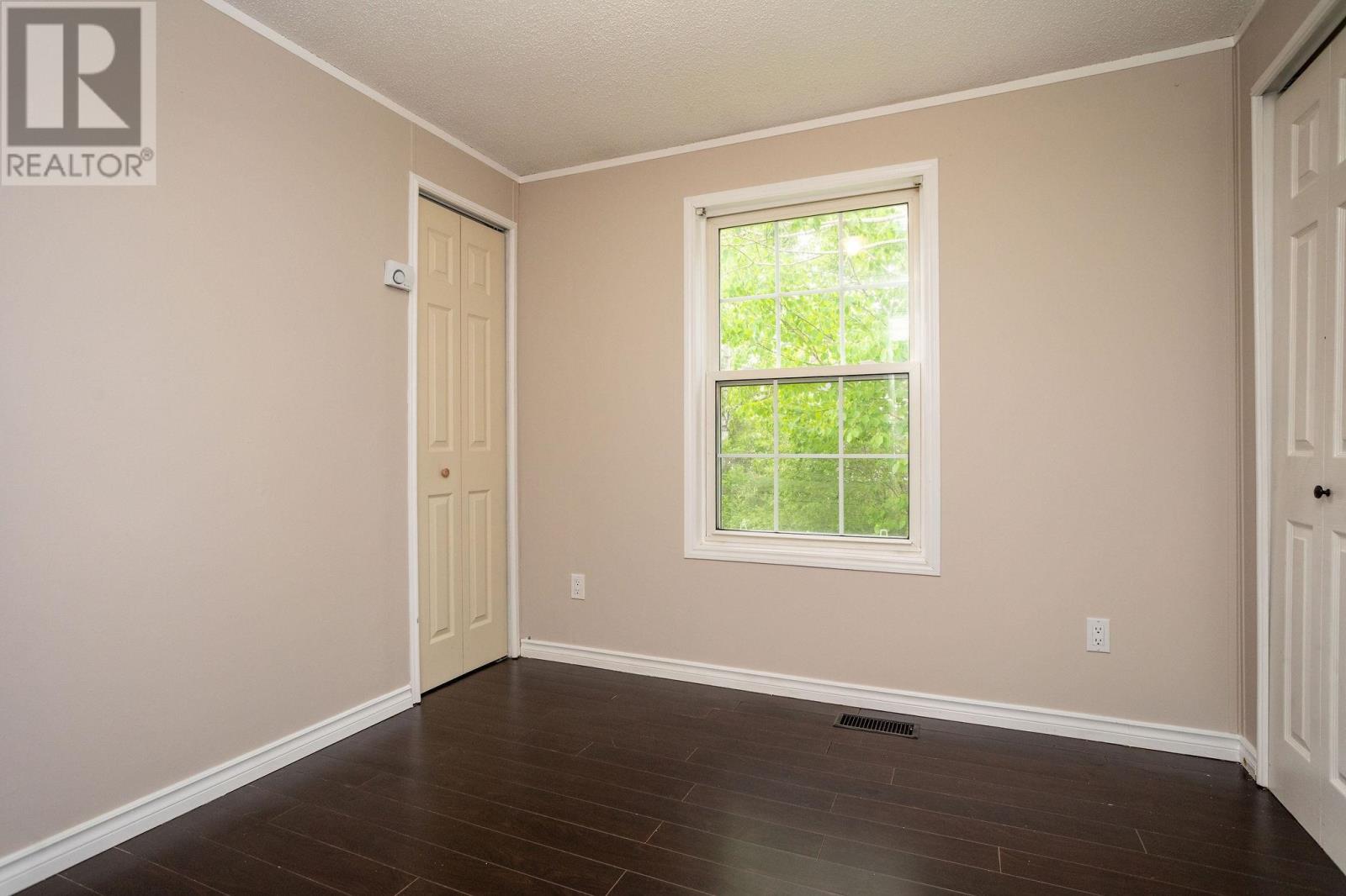 10 Port Place - 26
