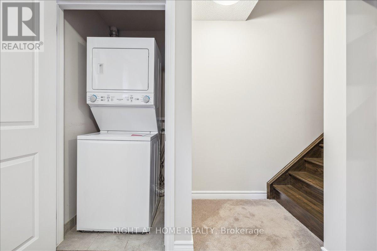 #93 445 ONTARIO STREET S - 34