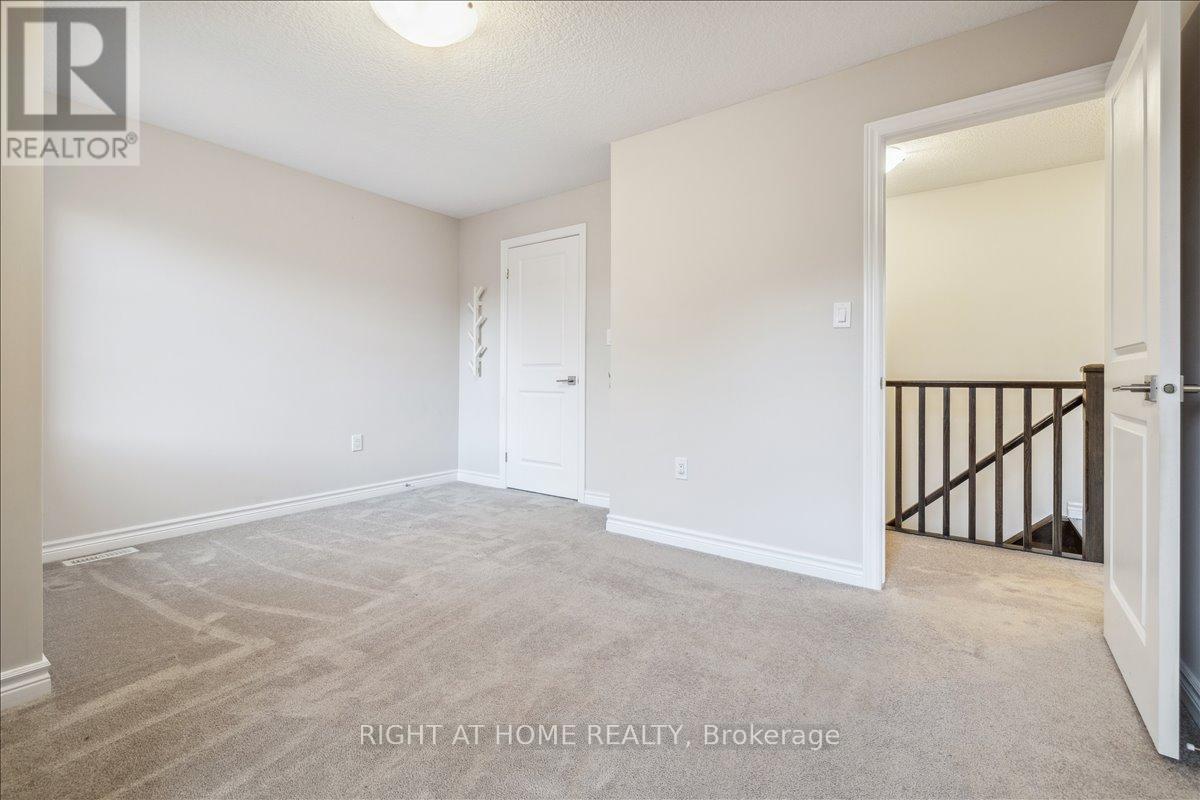 #93 445 ONTARIO STREET S - 19