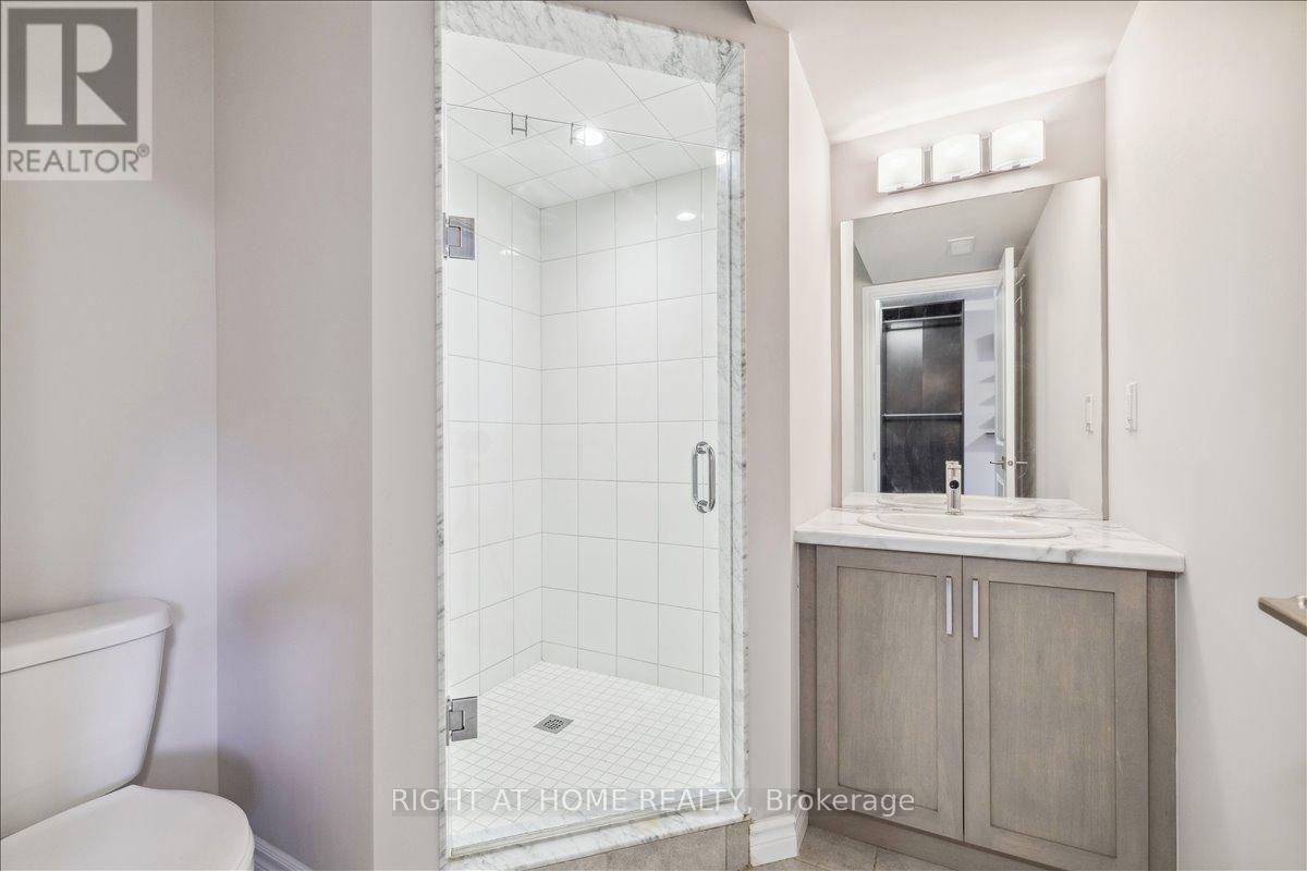 #93 445 ONTARIO STREET S - 33