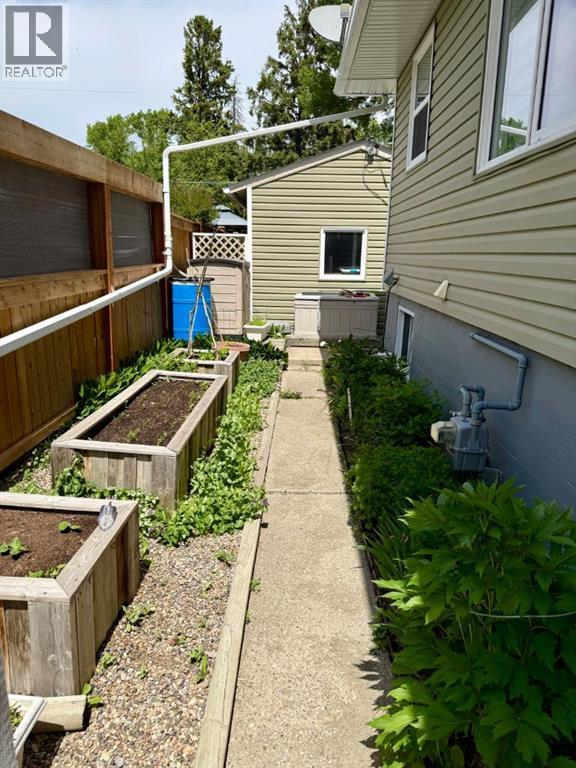 1325 13 Avenue S — photo 17