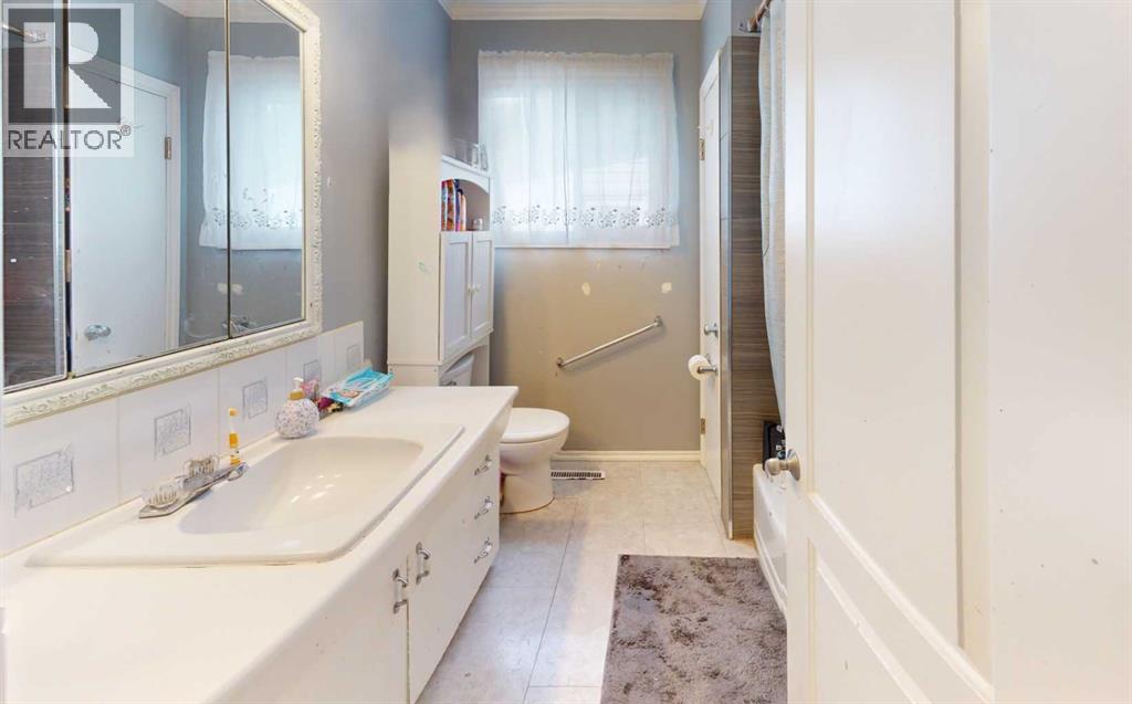 10314, 101A Avenue - 23