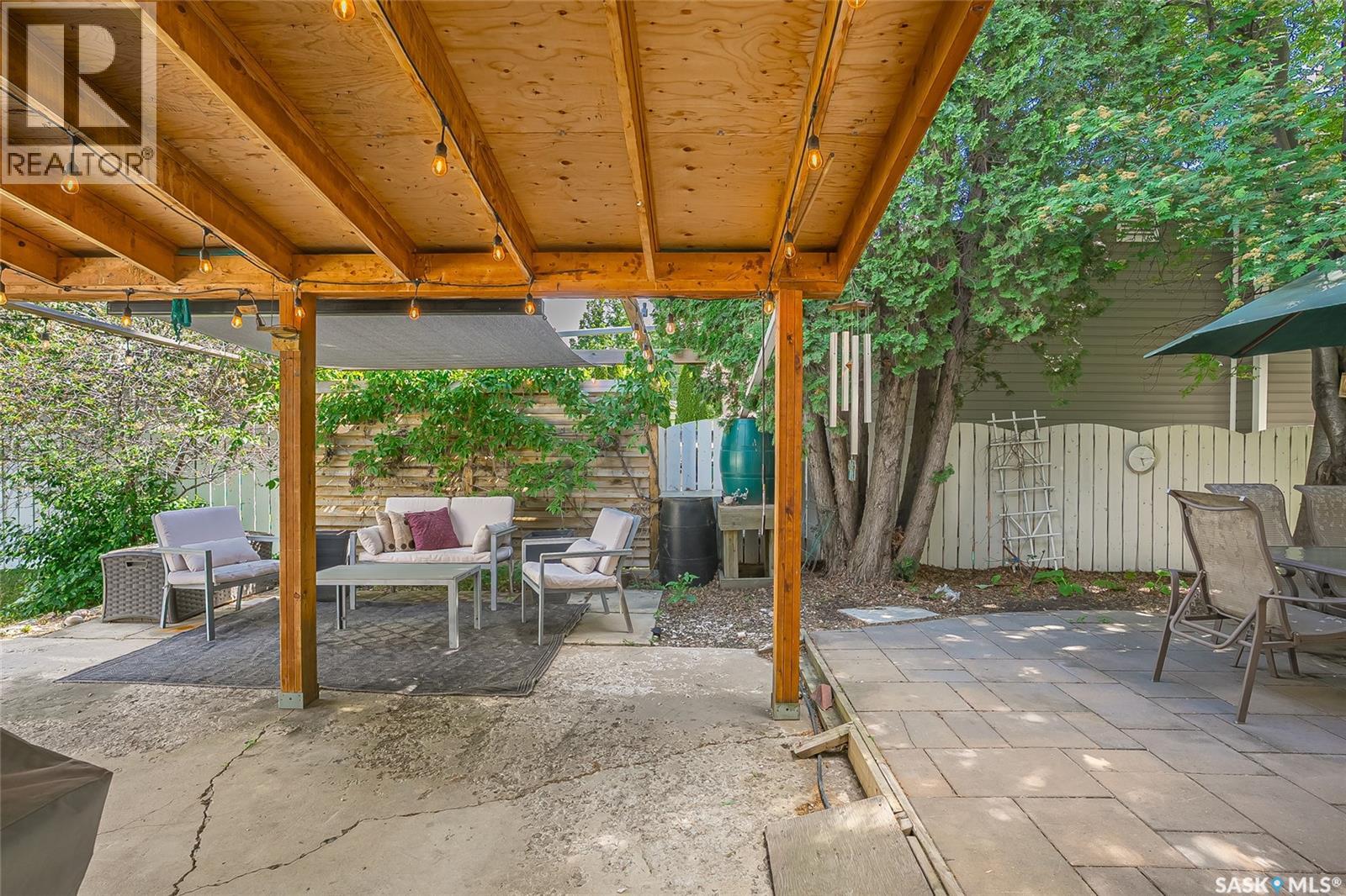 77 Potter CRESCENT — photo 43