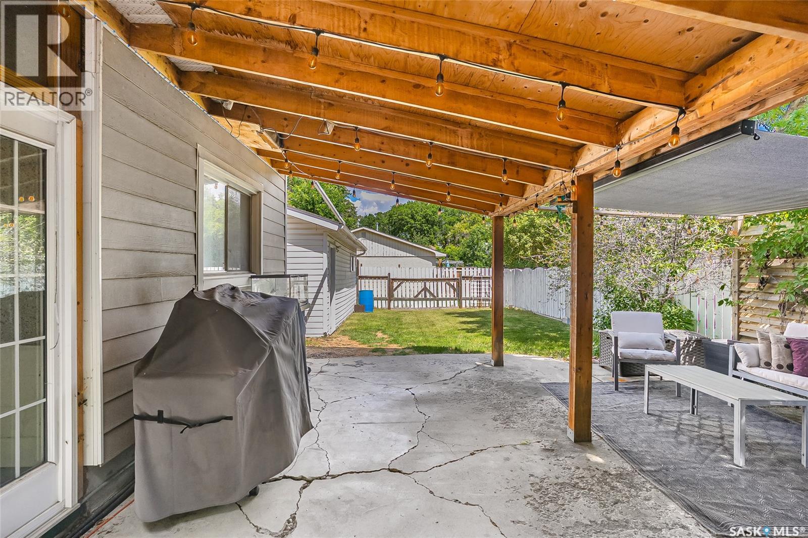 77 Potter CRESCENT — photo 44