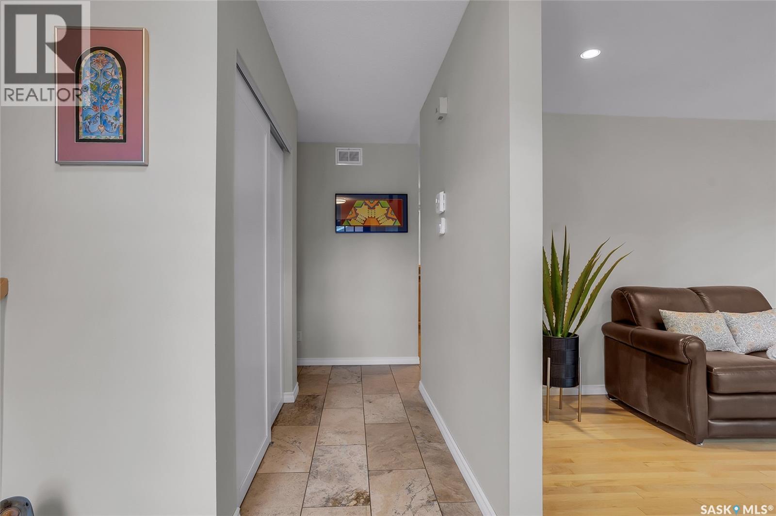 77 Potter CRESCENT — photo 6