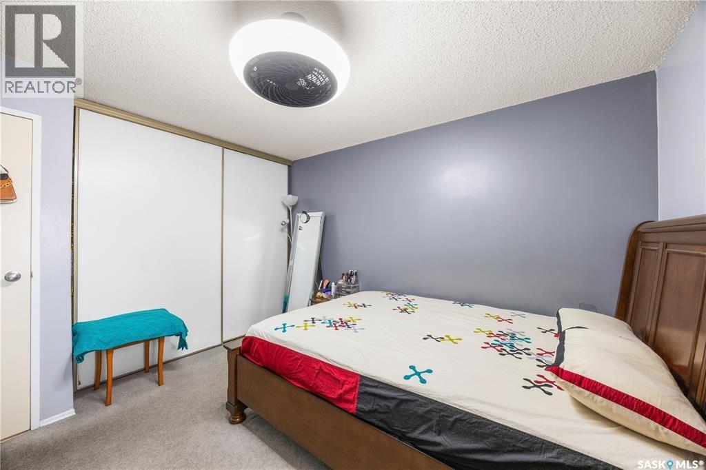 236 310 Stillwater DRIVE — photo 10