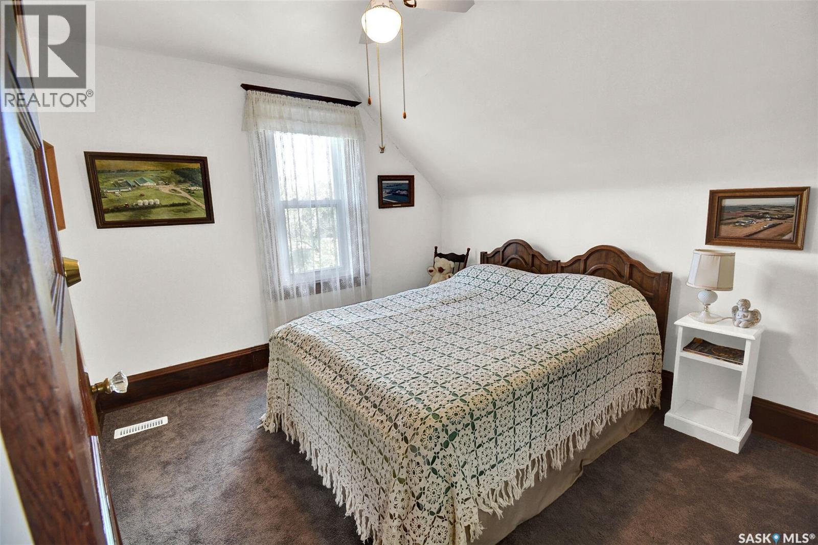 LINDBERG ACREAGE BLACKSTRAP - 28