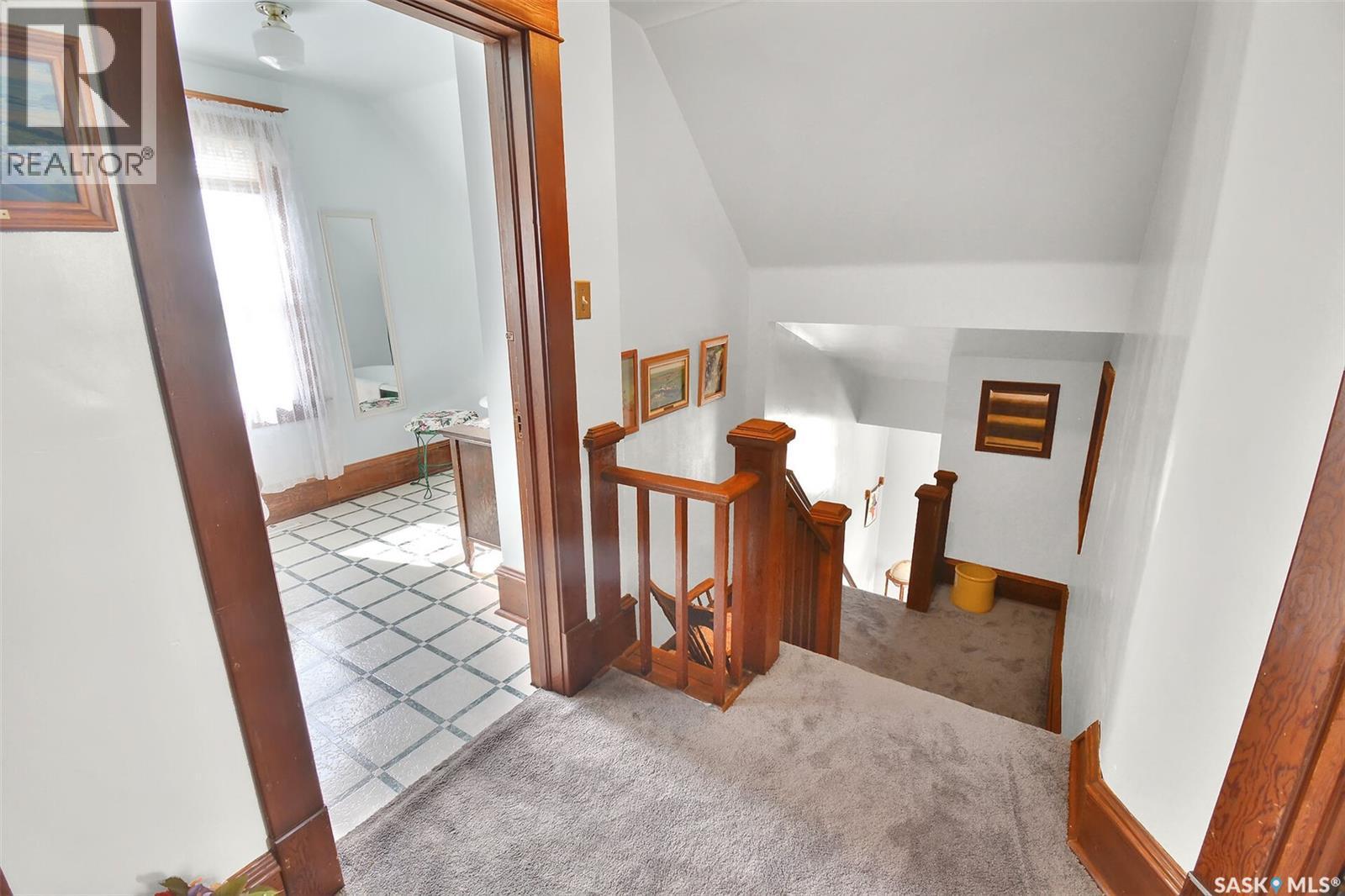 LINDBERG ACREAGE BLACKSTRAP - 32