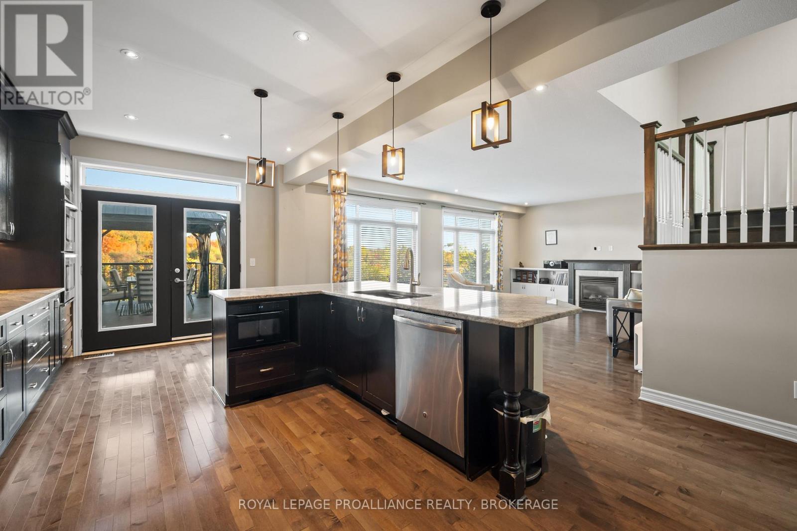 675 FIELDSTONE DRIVE - 11