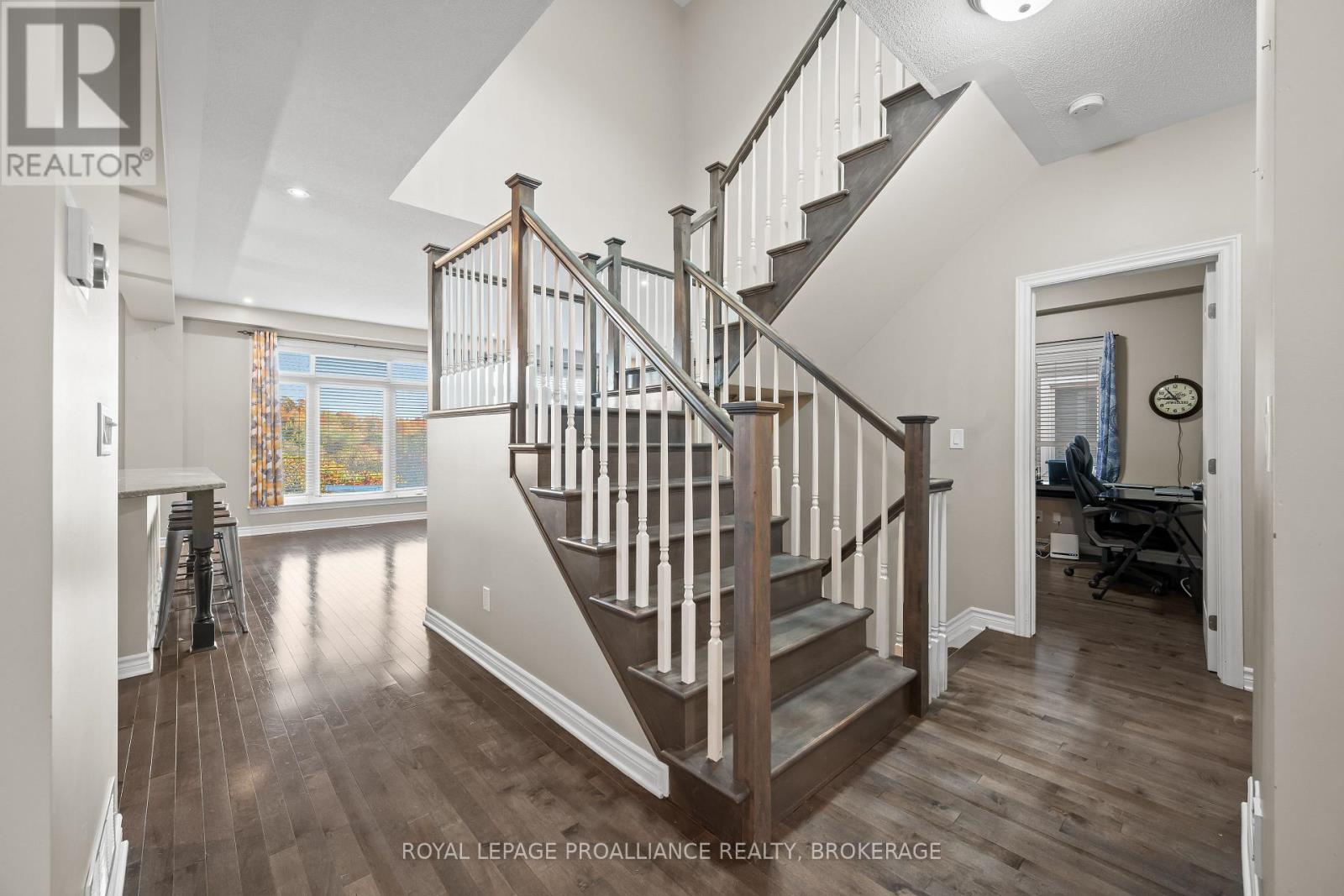 675 FIELDSTONE DRIVE - 7