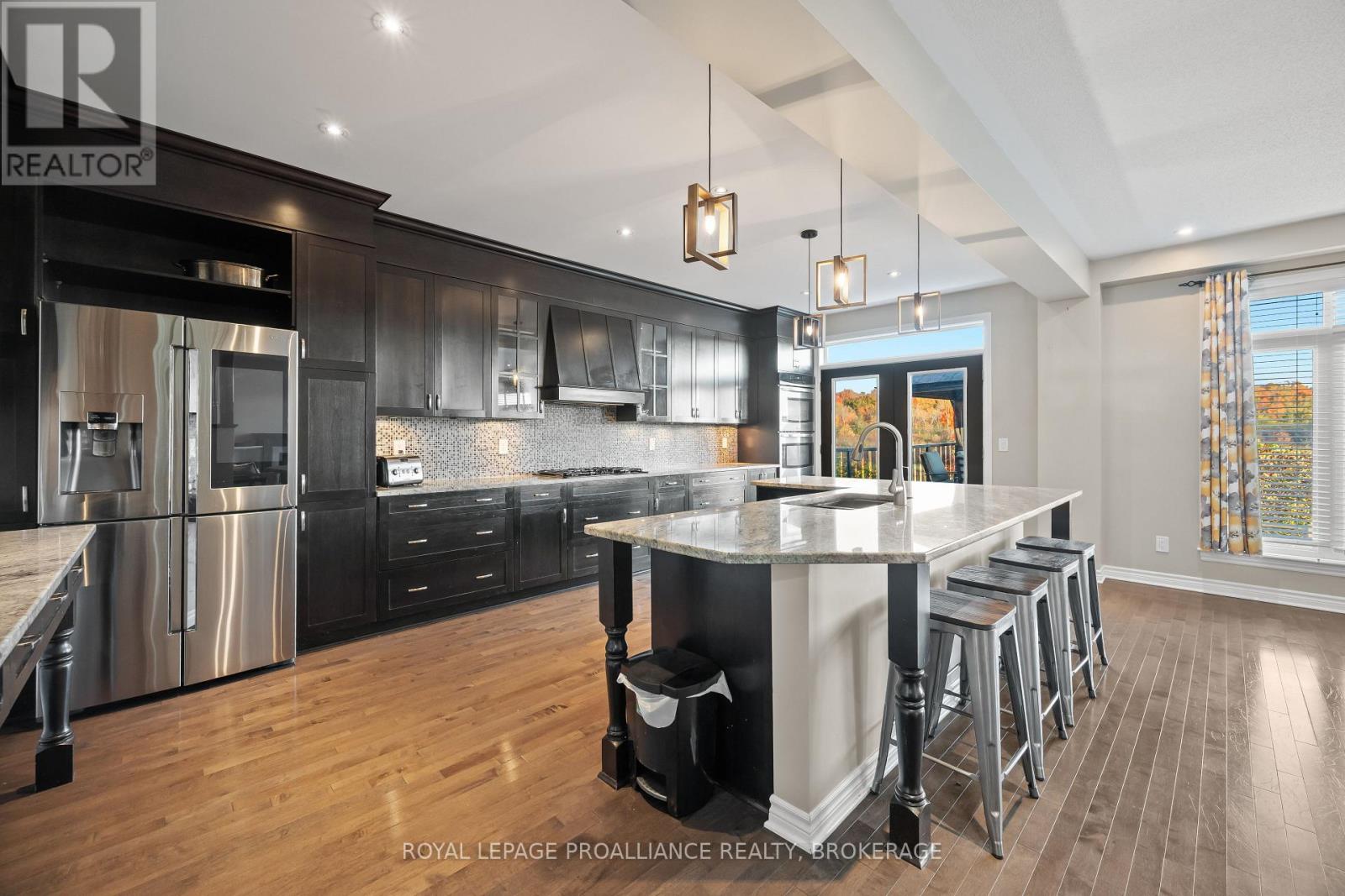675 FIELDSTONE DRIVE - 8