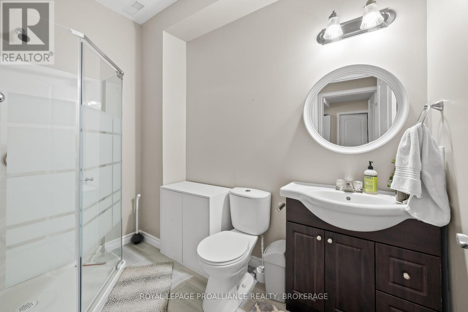 675 FIELDSTONE DRIVE - 40