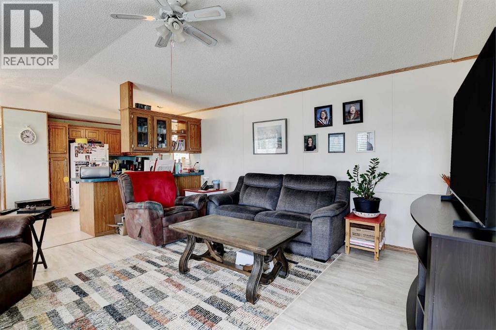 10301 99 Avenue - 3