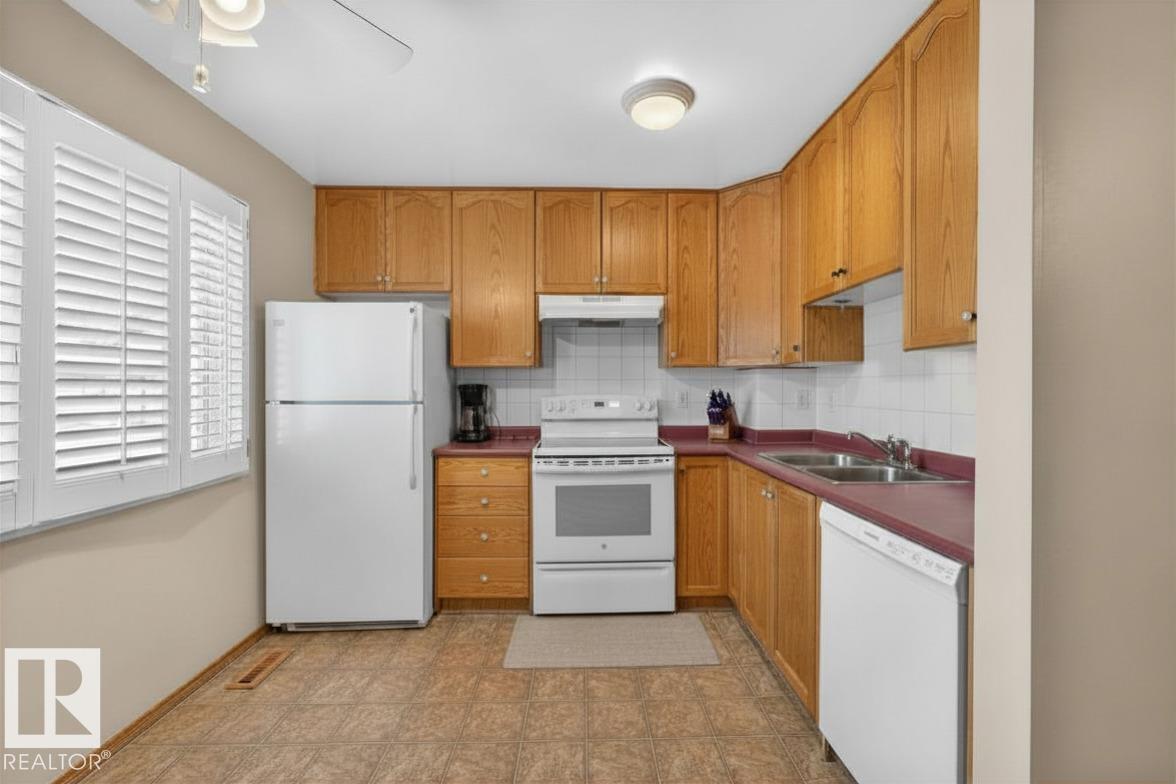 14648 54 ST NW - 6