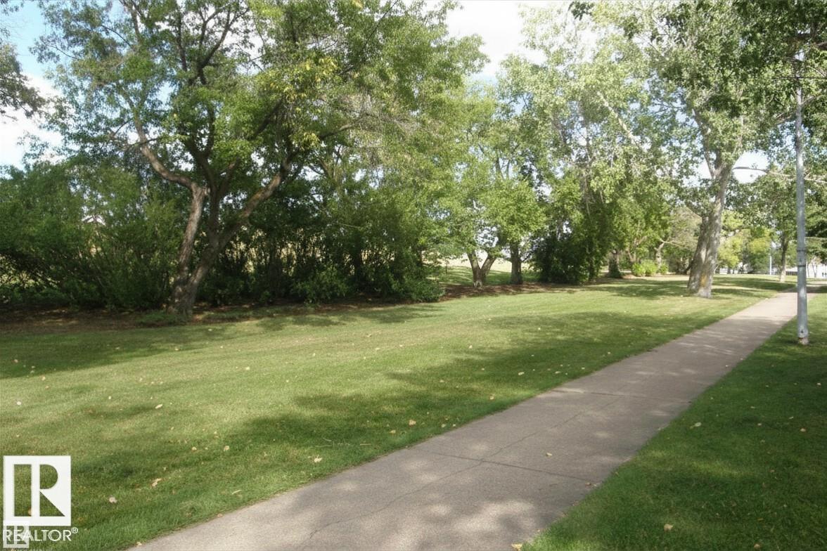 14648 54 ST NW - 21