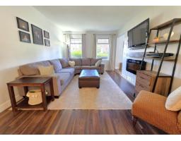 20986 93a Avenue, Langley, BC V1M1R8 Photo 12