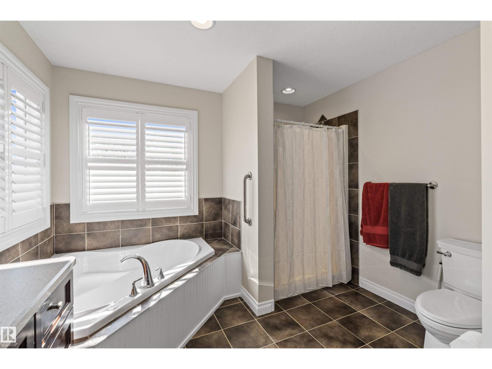 19 VICTOR CO — photo 33