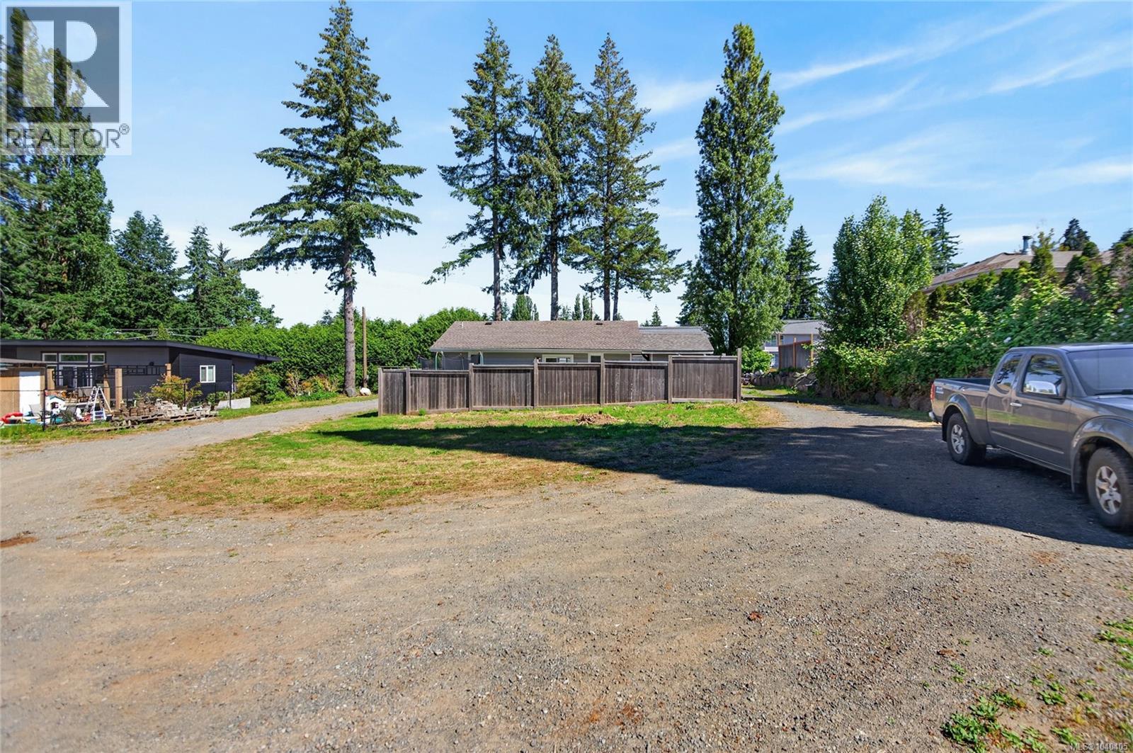 745 Evergreen Rd - 34