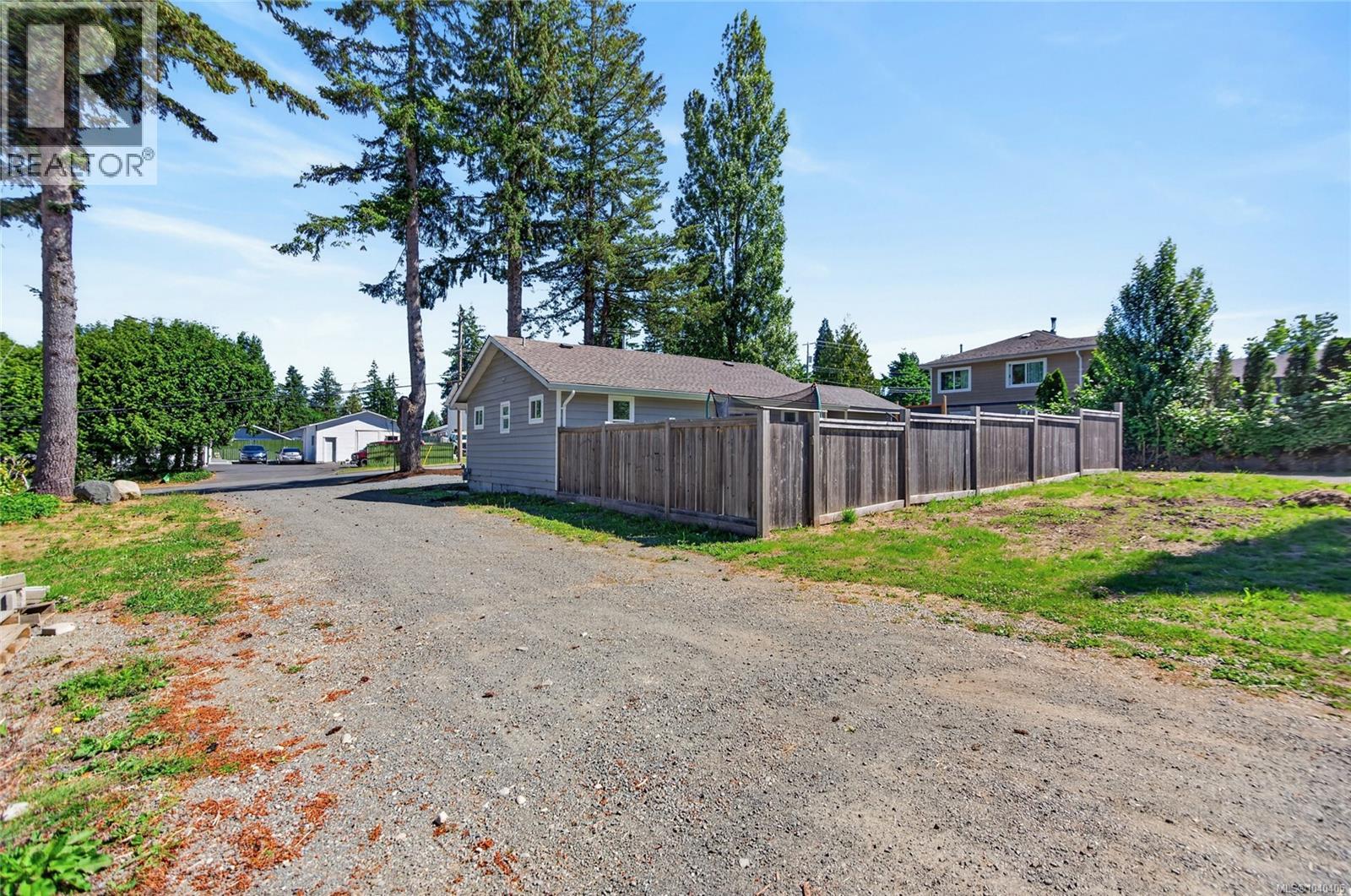 745 Evergreen Rd - 37