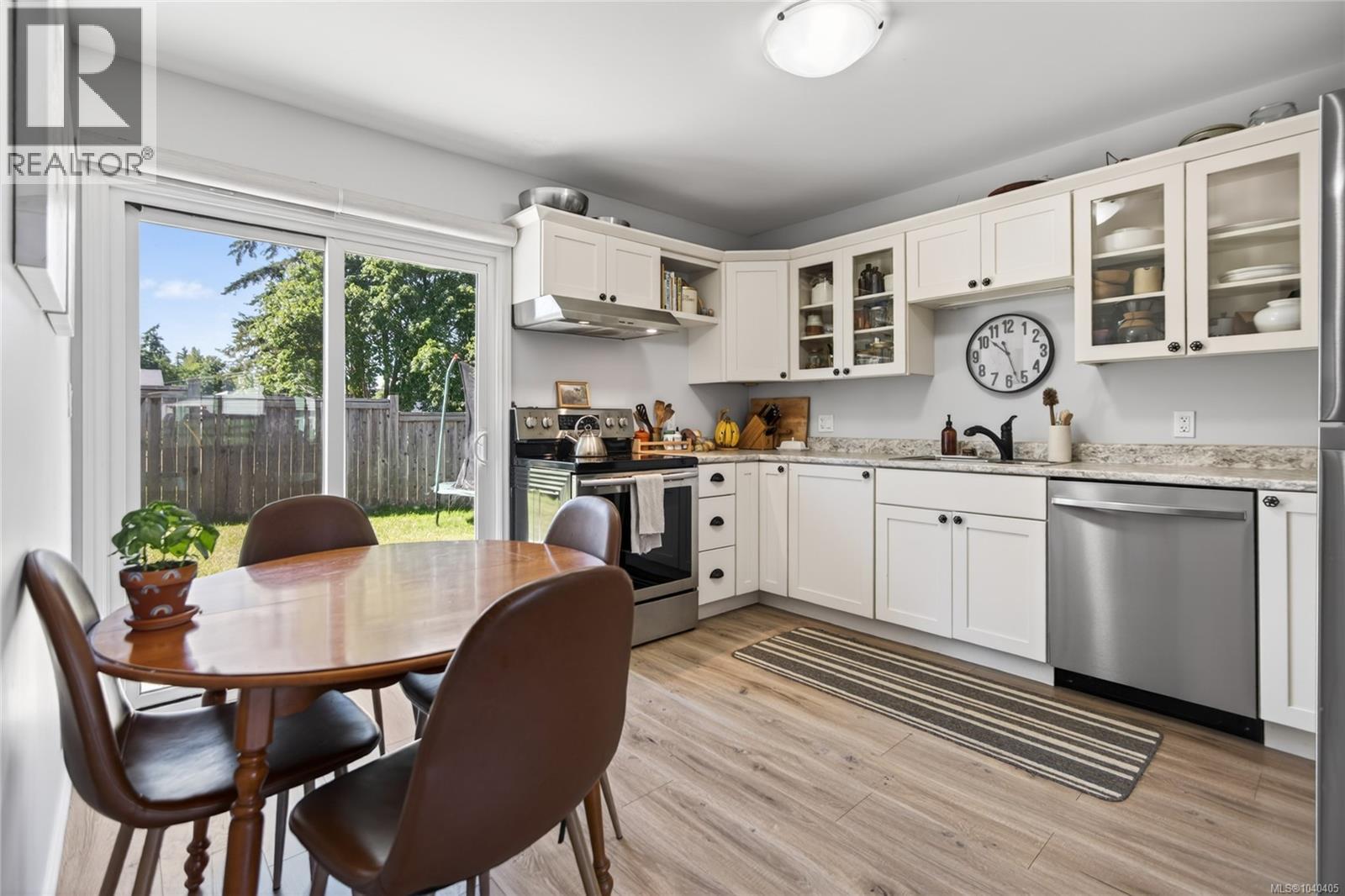 745 Evergreen Rd - 7