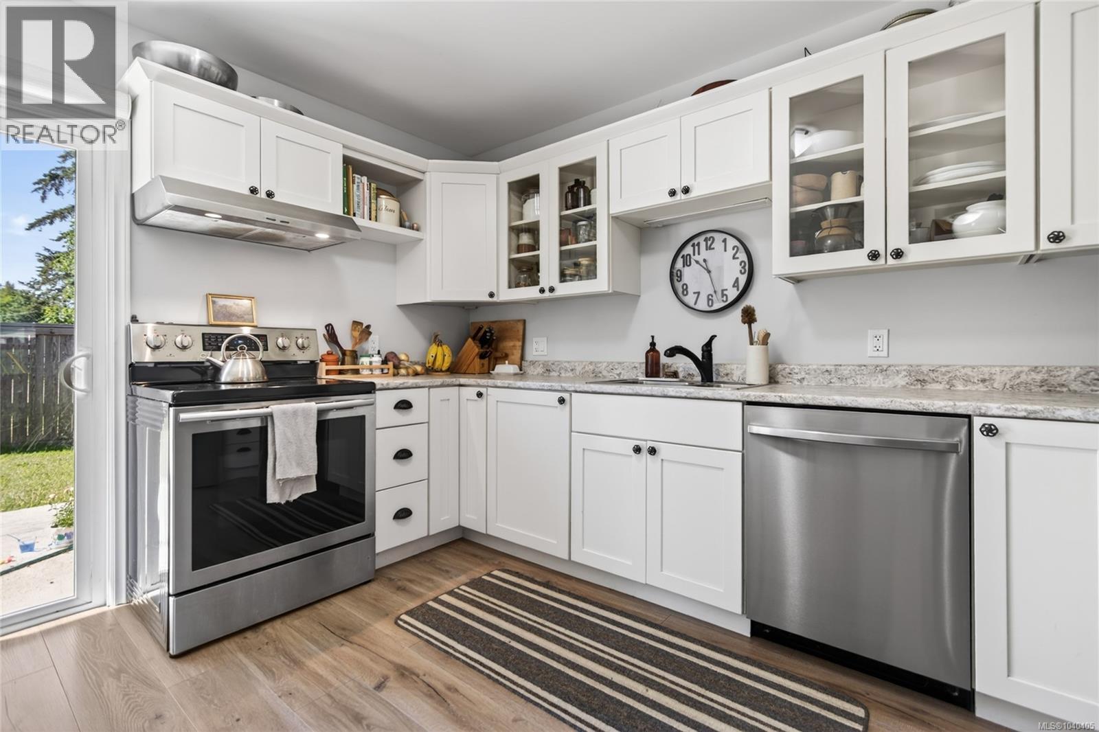 745 Evergreen Rd - 8