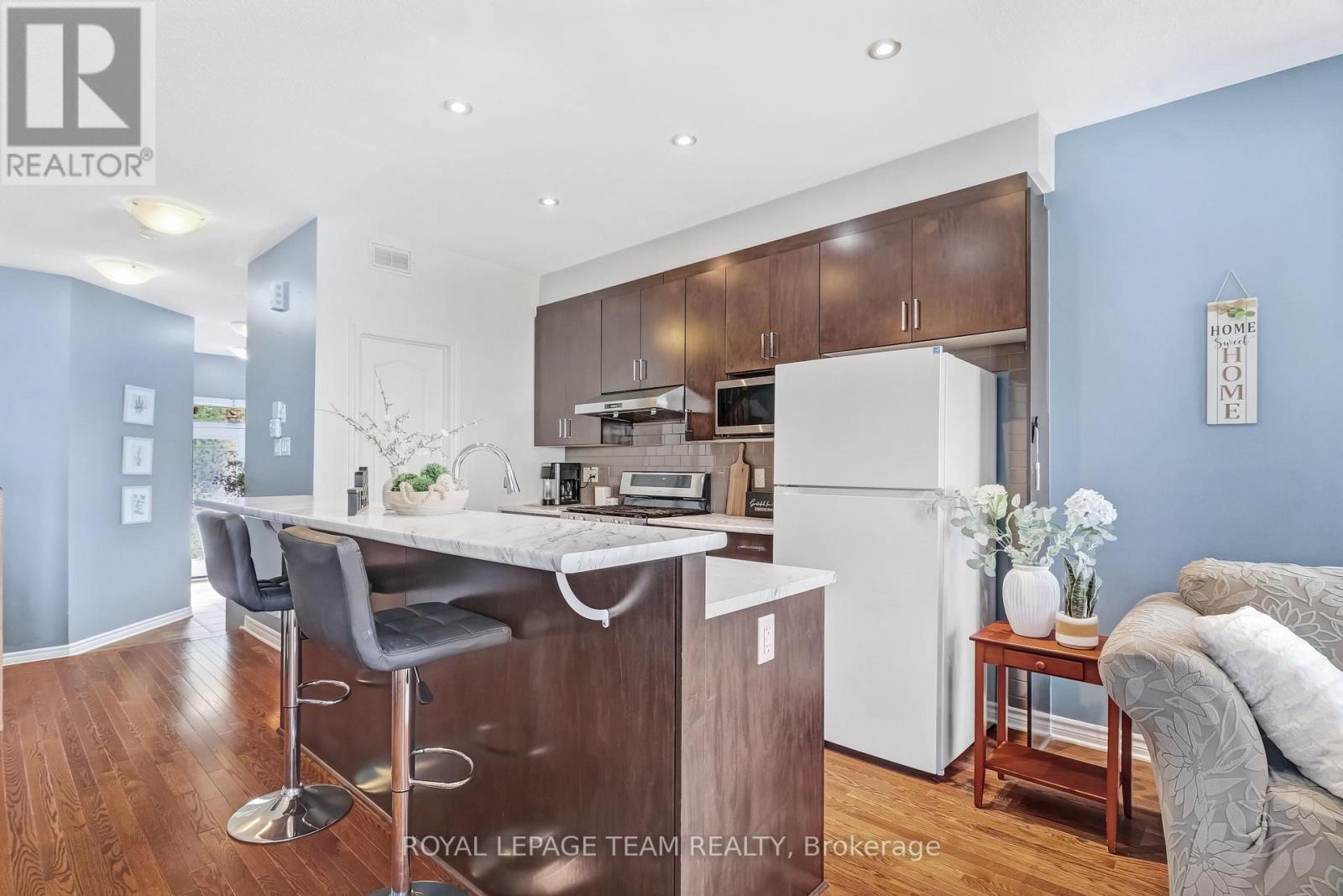 2477 REGATTA AVENUE - 7