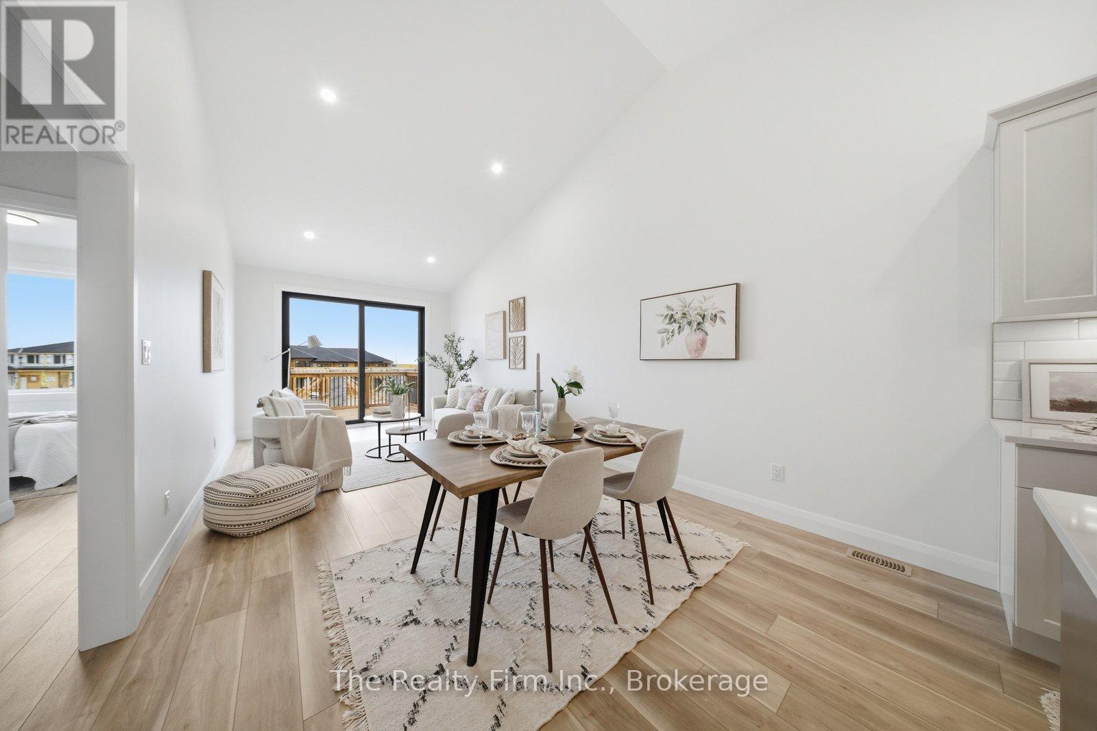 483 GILLESPIE STREET - 10