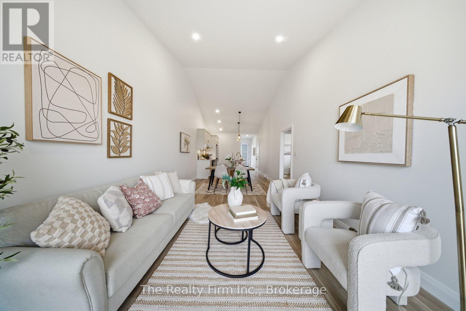 483 GILLESPIE STREET - 14