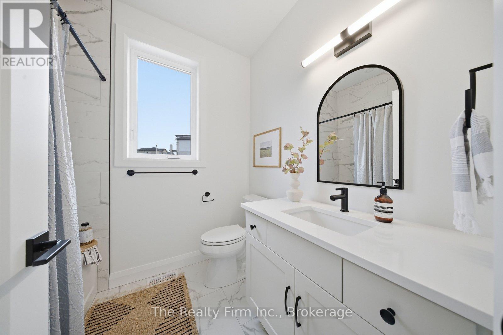 483 GILLESPIE STREET - 17