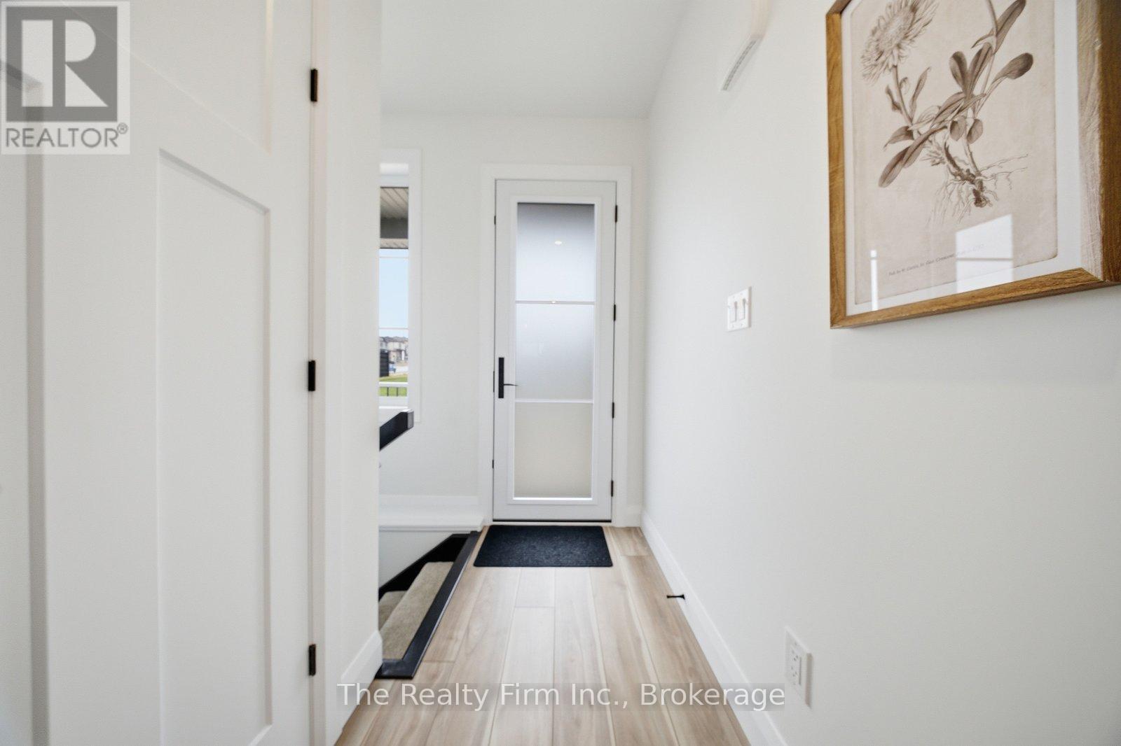483 GILLESPIE STREET - 3
