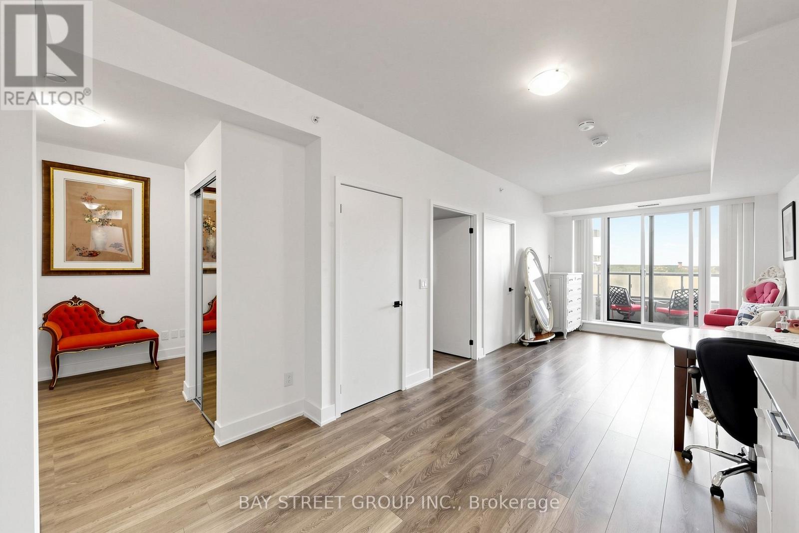 #725 2485 TAUNTON ROAD - 19