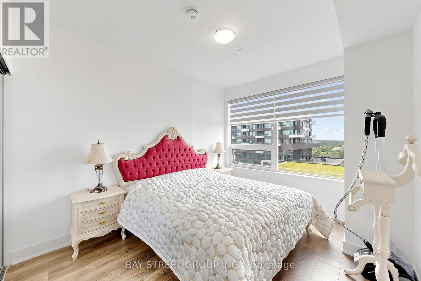 #725 2485 TAUNTON ROAD - 20