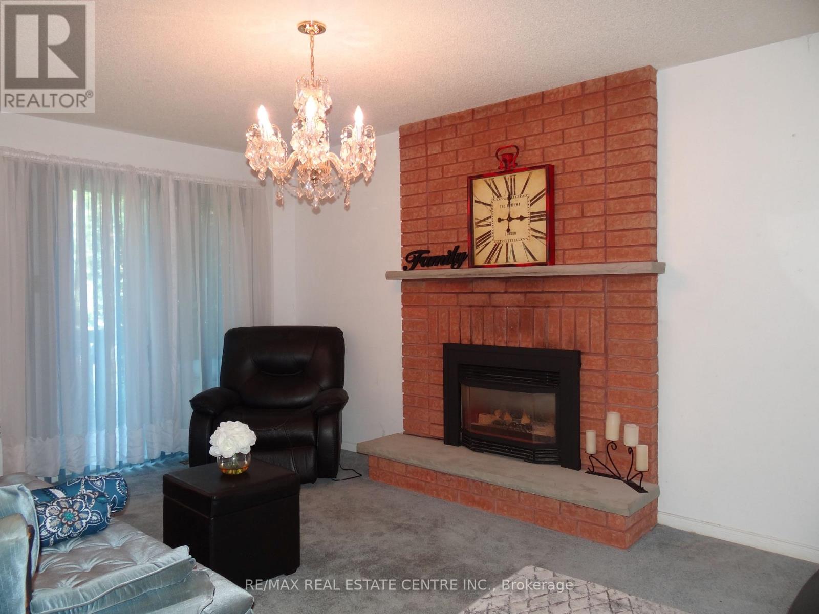 42 DAVIS CRESCENT - 12