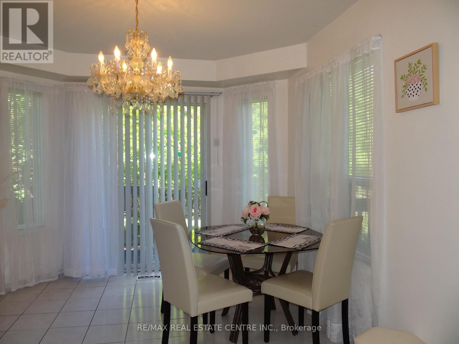 42 DAVIS CRESCENT - 8