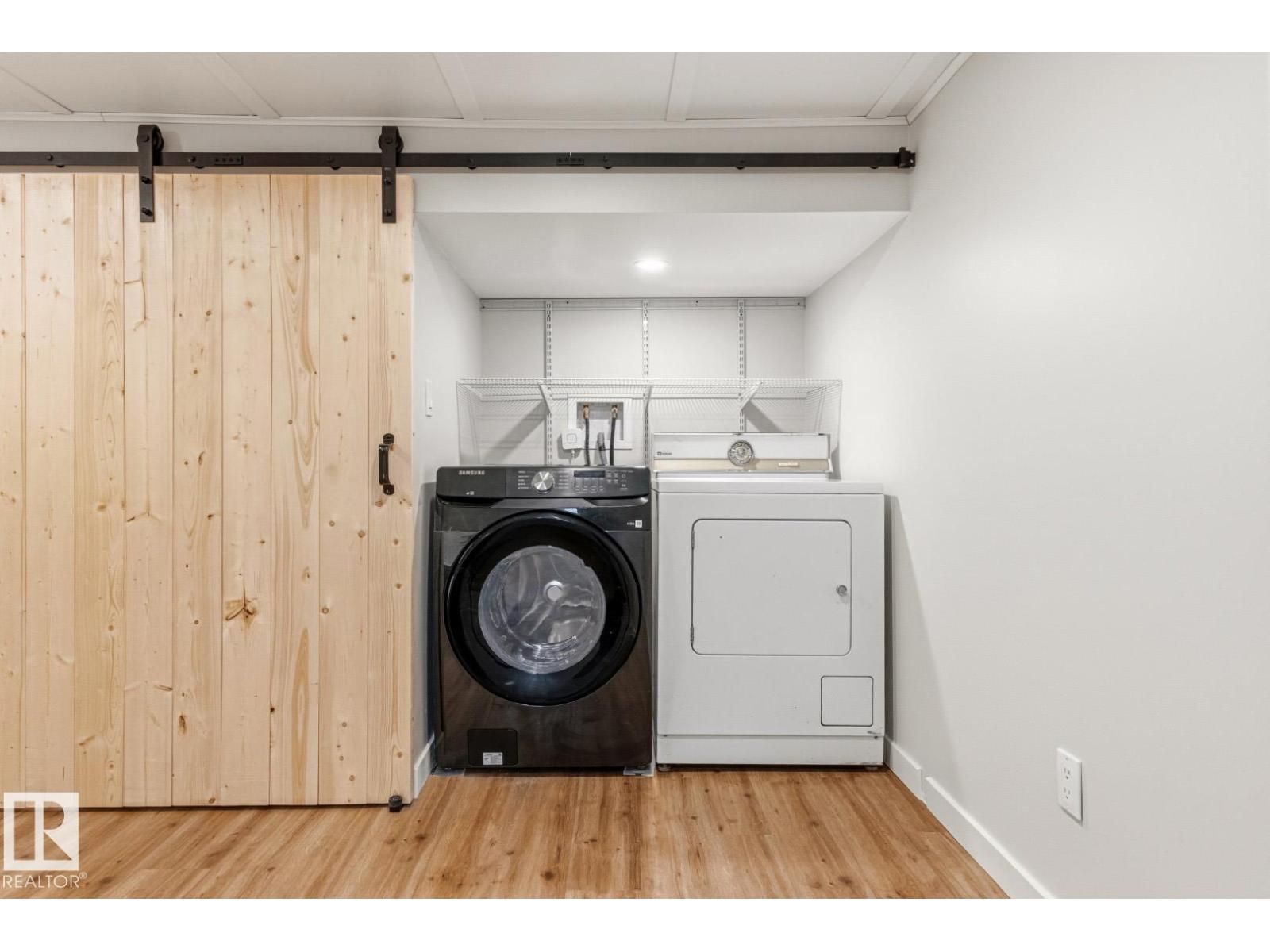 10628 73 AV NW — photo 58