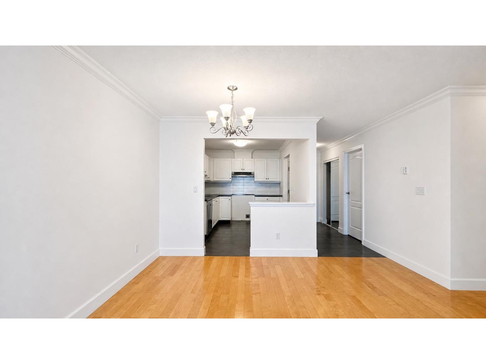 205 15272 20 AVENUE, Surrey