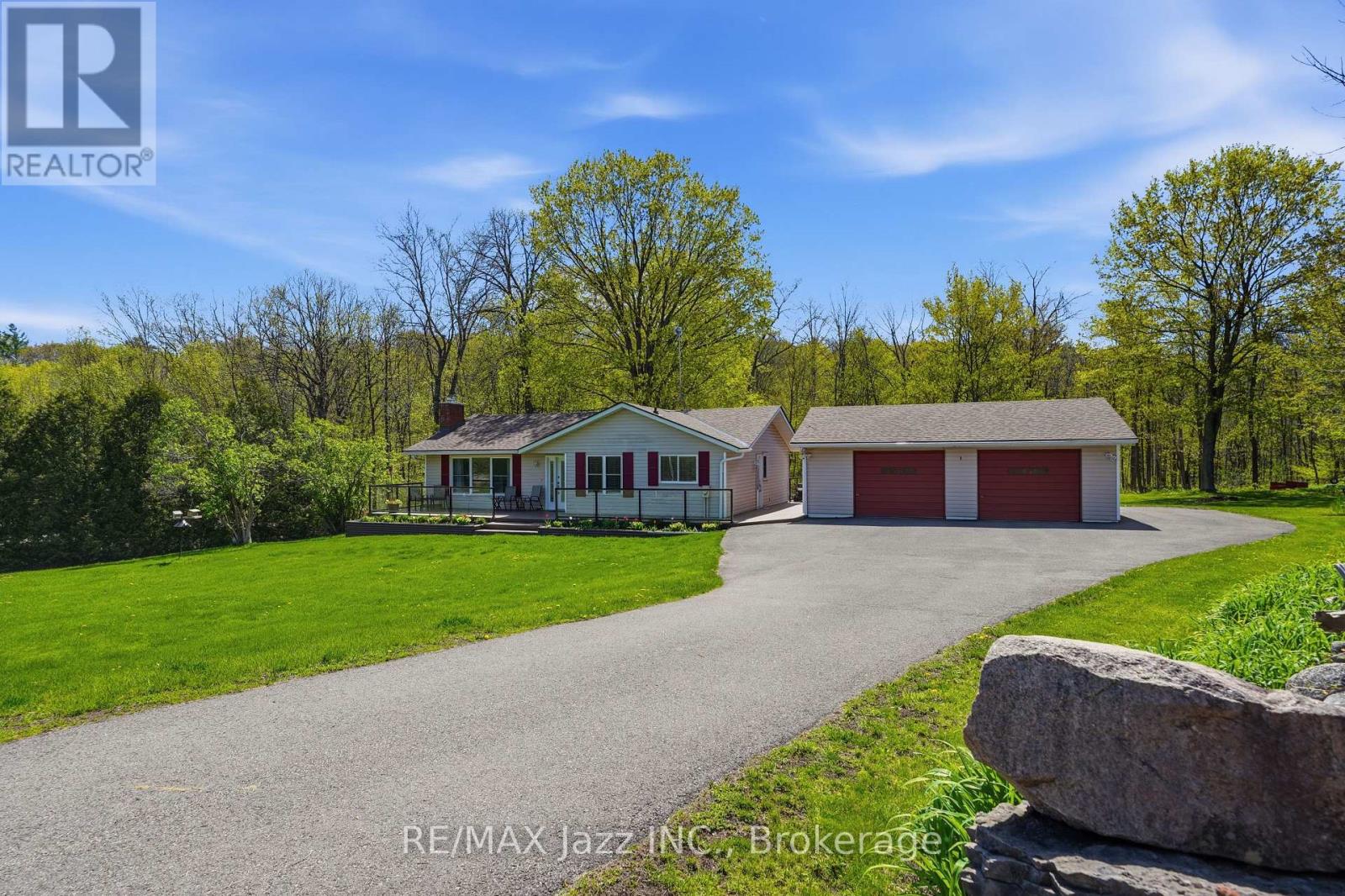 392 TOWNSEND ROAD - 1
