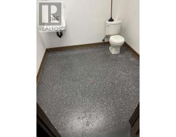 5 Ottawa Avenue thumbnail 11