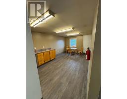 5 Ottawa Avenue thumbnail 3