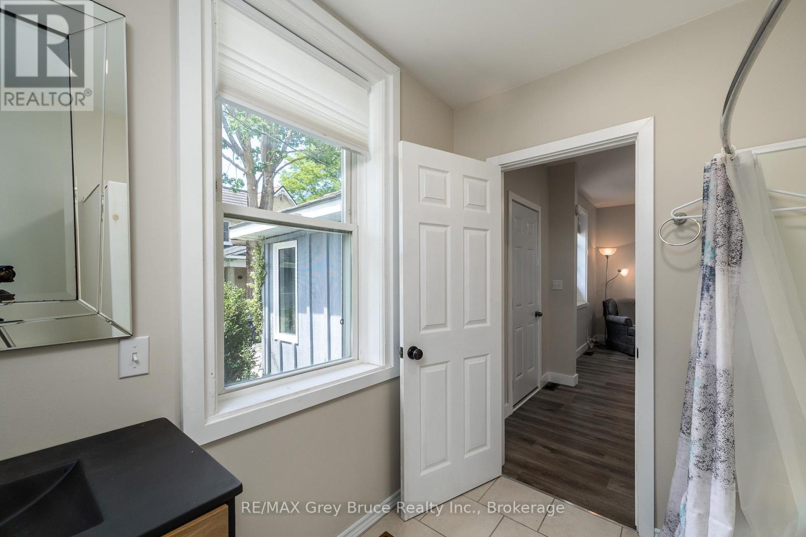177 2ND AVENUE SW - 24