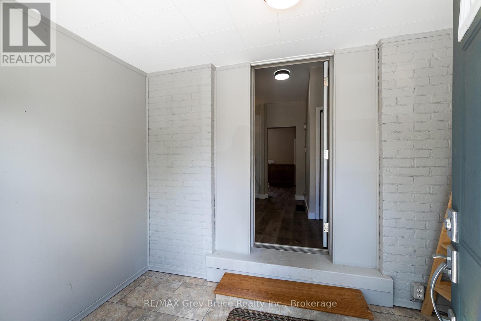 177 2ND AVENUE SW - 25