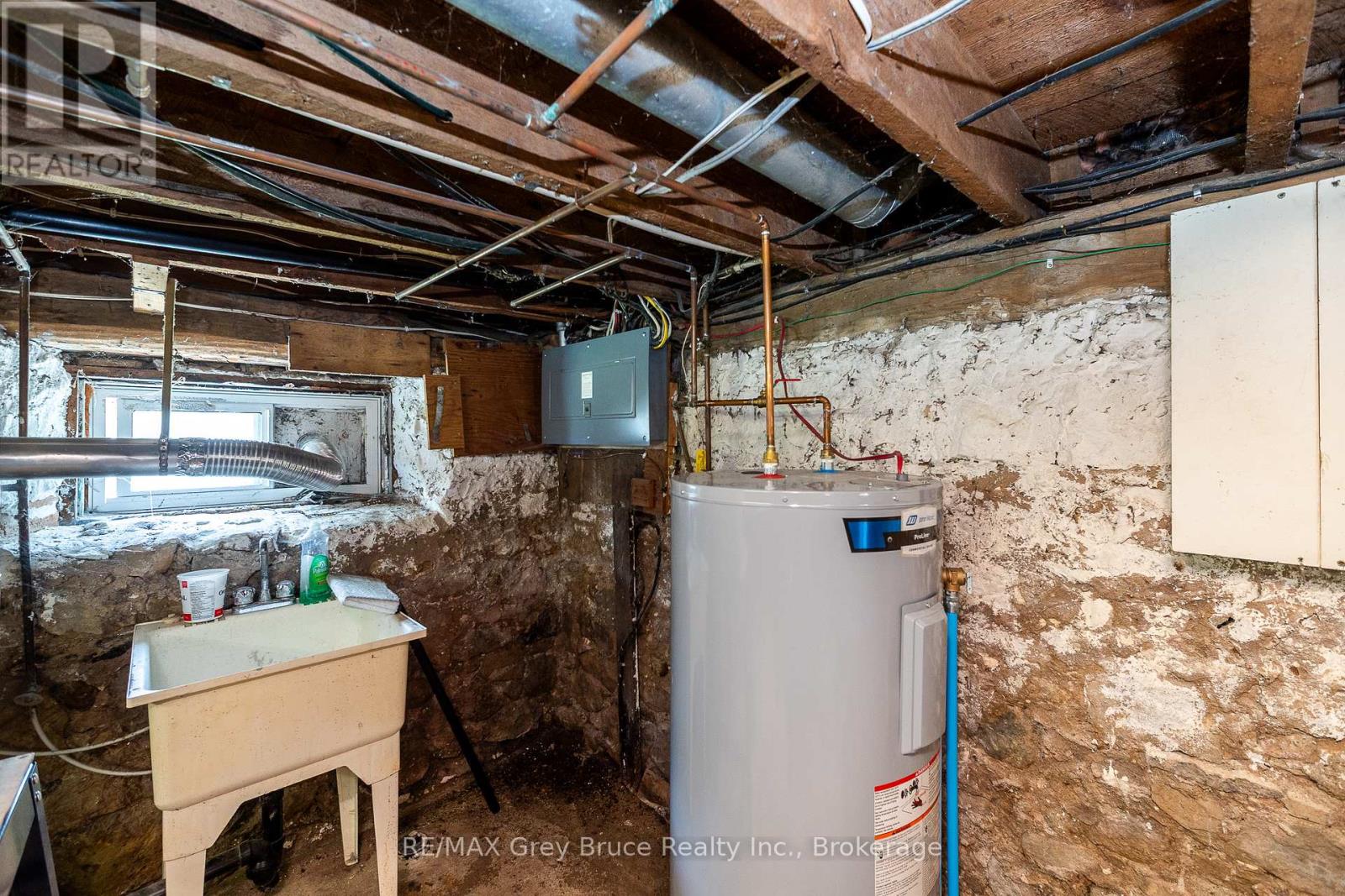 177 2ND AVENUE SW - 29