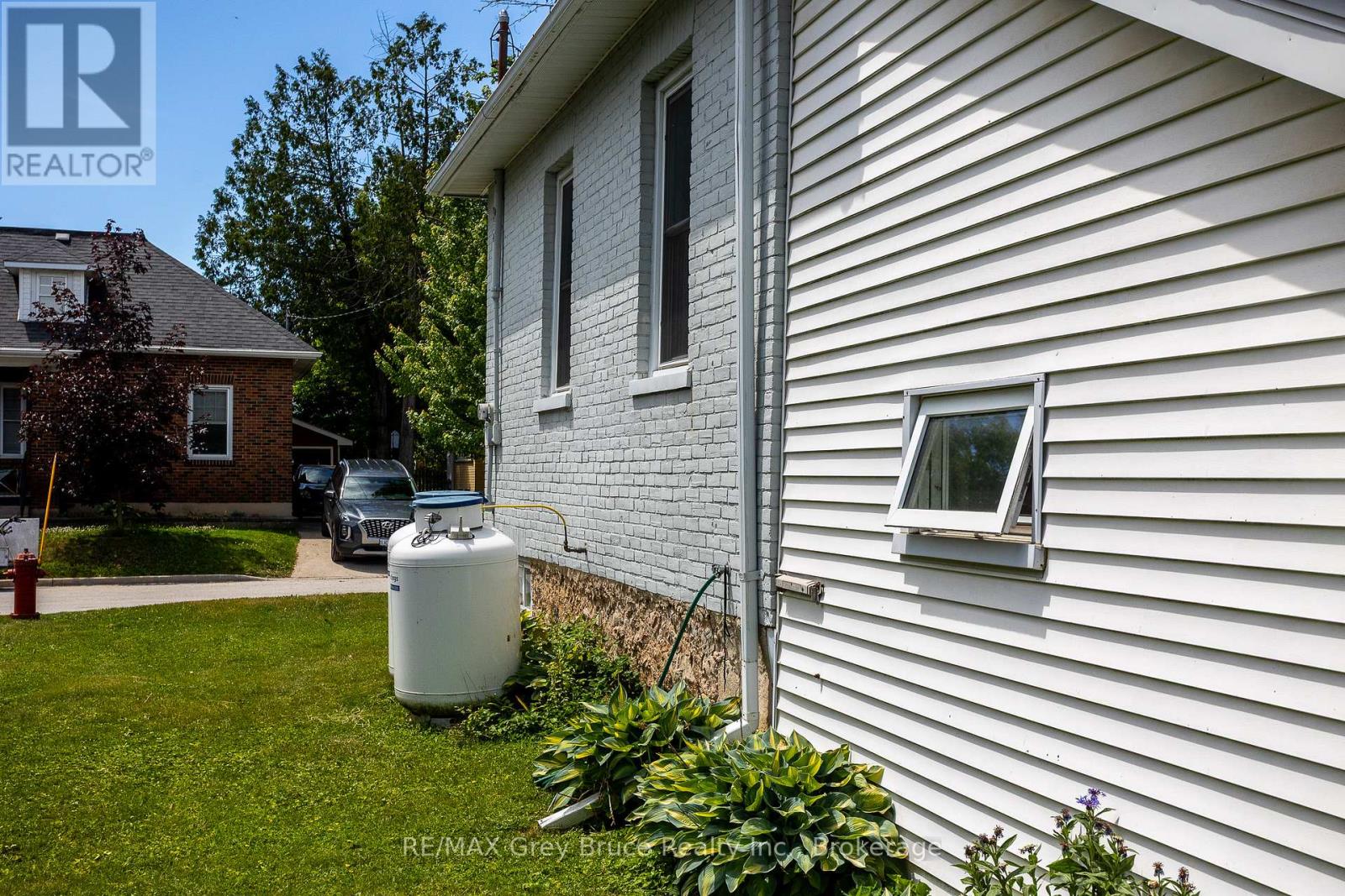 177 2ND AVENUE SW - 37