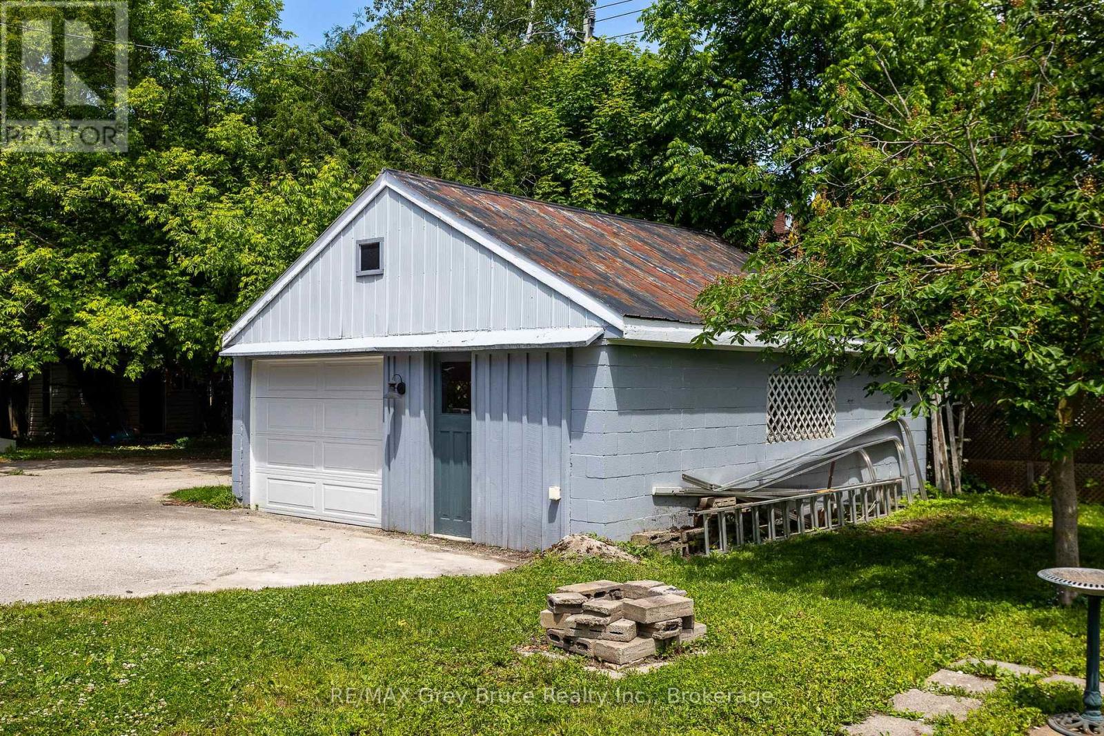 177 2ND AVENUE SW - 39